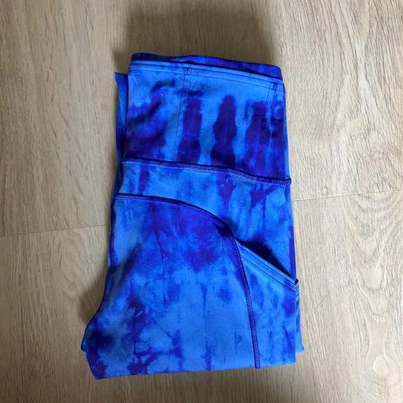 Lululemon 4, 25” game day fast and free leggings - Picture 2 of 5